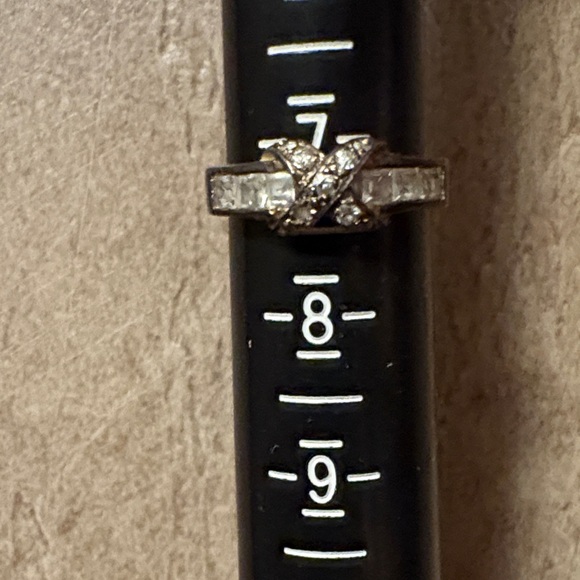 Sterling Silver Ring - Picture 3 of 13